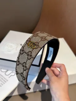 Alternative view of GUCCI Hair Accessories D520260503401149