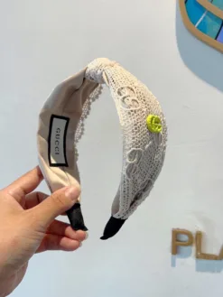 Alternative view of GUCCI Hair Accessories D520260503404749