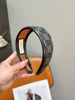 Alternative view of GUCCI Hair Accessories D520260503541449