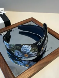 Alternative view of GUCCI Hair Accessories E020260503656949