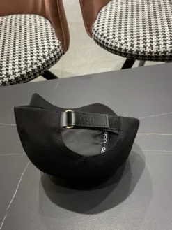 Alternative view of GUCCI Hats & Caps E520260503512149