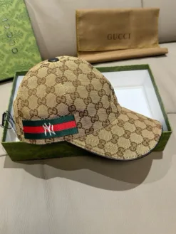 Alternative view of GUCCI Hats & Caps F020260503286749