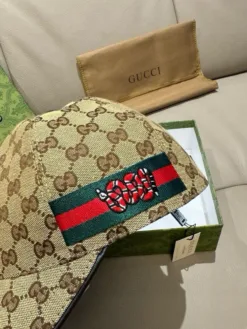 Alternative view of GUCCI Hats & Caps F020260503286849