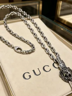 GUCCI Necklaces A0520260504010269