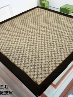 GUCCI Scarves B0520260504238989