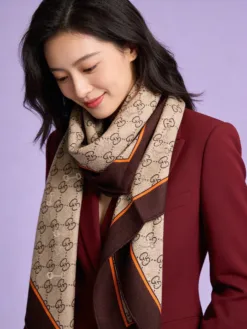 Alternative view of GUCCI Scarves B0520260504785389
