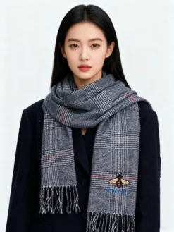 Alternative view of GUCCI Scarves G020260504191059