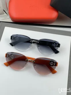 Alternative view of HERMES Glasses & Sunglasses F520260504294049