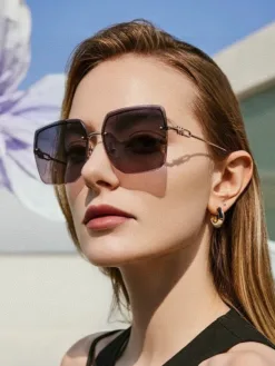 HERMES Glasses & Sunglasses G020260504118359