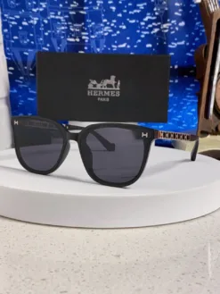 HERMES Glasses & Sunglasses H020260504514959