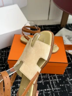 Alternative view of HERMES Sandals & Slides EU35-41 D00202605030973159