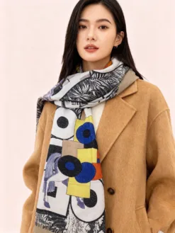 Alternative view of HERMES Scarves A9520260504043289