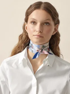 Alternative view of HERMES Scarves D520260504039249