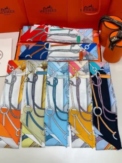 Alternative view of HERMES Scarves D520260504673949