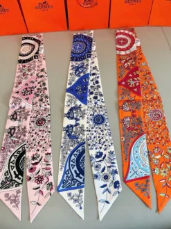 Alternative view of HERMES Scarves D520260504727949