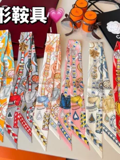Alternative view of HERMES Scarves D520260504929149