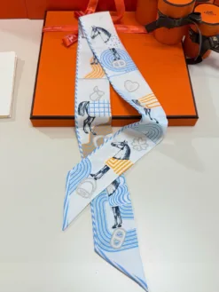HERMES Scarves E020260504183649