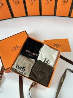 HERMES Socks E020260503319149