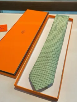 Alternative view of HERMES Ties E020260504838649