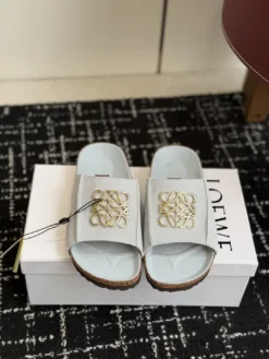 LOEWE Sandals & Slides EU35-44 B50202605032637119