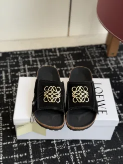 LOEWE Sandals & Slides EU35-44 B50202605032641119