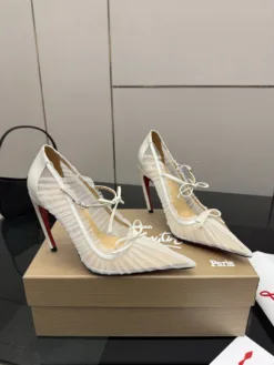 Alternative view of LOUBOUTIN Heels EU35-40 C20202605032942139