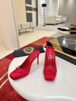 Alternative view of LOUBOUTIN Heels EU35-40 C40202605033588139