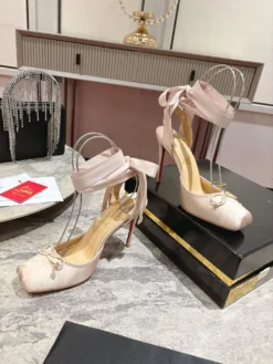 Alternative view of LOUBOUTIN Heels EU35-40 C40202605033596139
