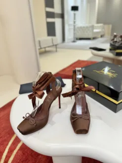 Alternative view of LOUBOUTIN Heels EU35-40 C40202605033598139