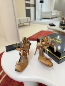 Alternative view of LOUBOUTIN Heels EU35-40 C40202605033599139