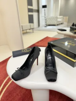 Alternative view of LOUBOUTIN Heels EU35-43 C40202605033592139