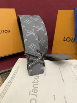 Alternative view of LV Belts Men D020260504008449