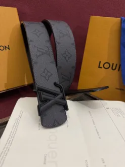 Alternative view of LV Belts Men D020260504068749