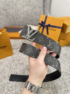 Alternative view of LV Belts Unisex A6020260504004879