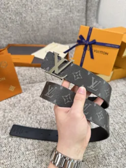 Alternative view of LV Belts Unisex A6020260504016479