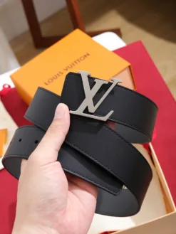 Alternative view of LV Belts Unisex A6020260504018179