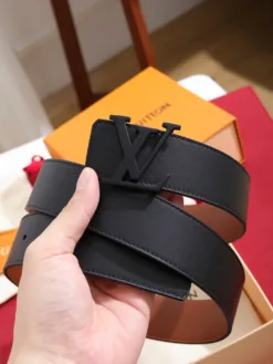 Alternative view of LV Belts Unisex A6020260504020579