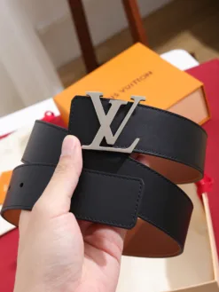 Alternative view of LV Belts Unisex A6020260504020679