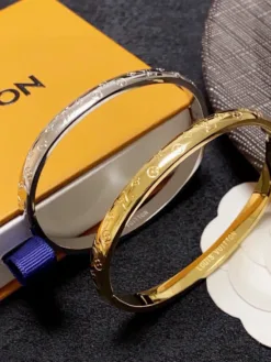 LV Bracelets E520260504001049