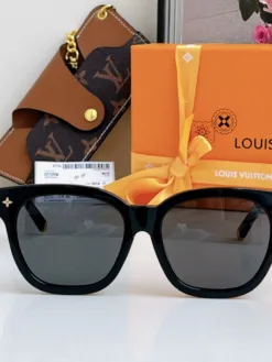 Alternative view of LV Glasses & Sunglasses A3520260504381869