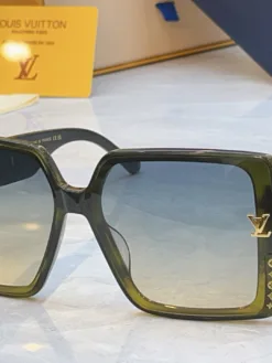 Alternative view of LV Glasses & Sunglasses A3520260504452469