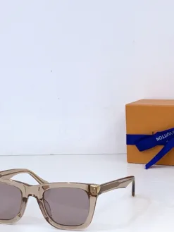 Alternative view of LV Glasses & Sunglasses A3520260504554769