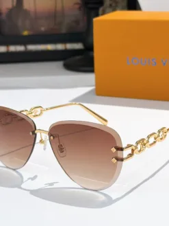 Alternative view of LV Glasses & Sunglasses A3520260504578469