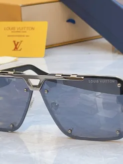 LV Glasses & Sunglasses A3520260504894169