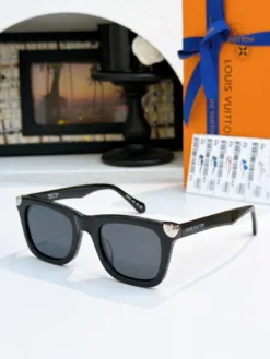 Alternative view of LV Glasses & Sunglasses A3520260504962469