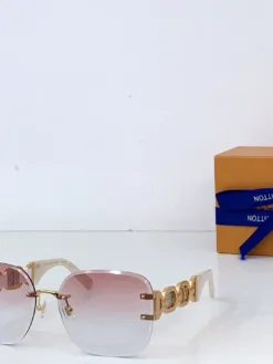 Alternative view of LV Glasses & Sunglasses A4520260504179879