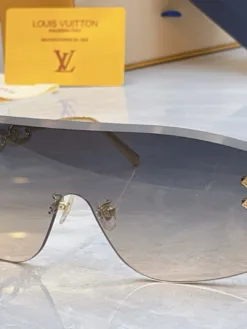 LV Glasses & Sunglasses A4520260504452279