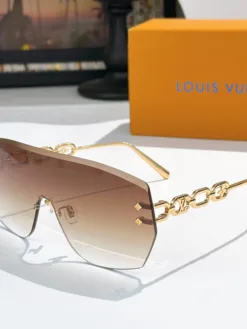 Alternative view of LV Glasses & Sunglasses A4520260504578579