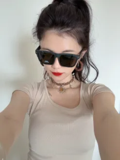 Alternative view of LV Glasses & Sunglasses F020260504155349