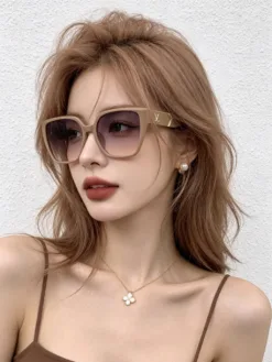LV Glasses & Sunglasses F020260504158349